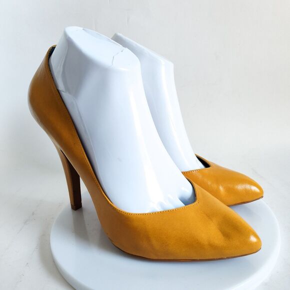 Mia Seduce Mustard Yellow Size 8.5 Leather Pointy Toe Stiletto 4.5" Heels Pumps - Picture 1 of 10